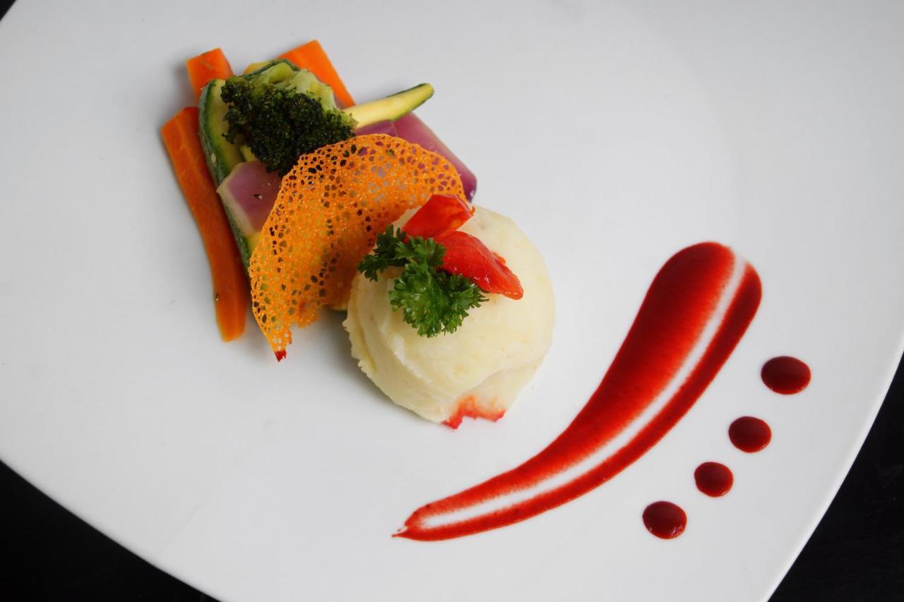 Royal Villas Resort Масатлан Экстерьер фото A plate of food